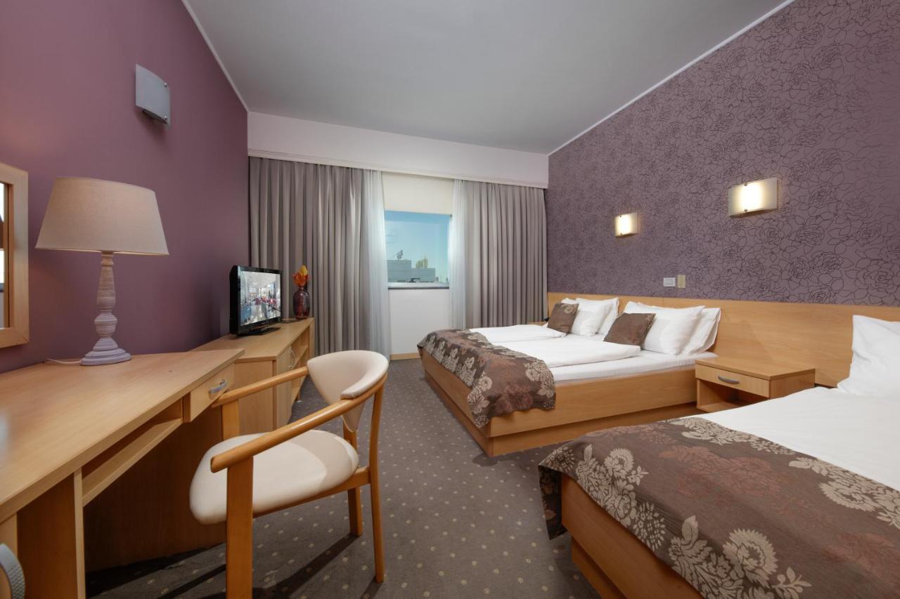 Hotel Zovko Zagreb เซสเวเต ภายนอก รูปภาพ